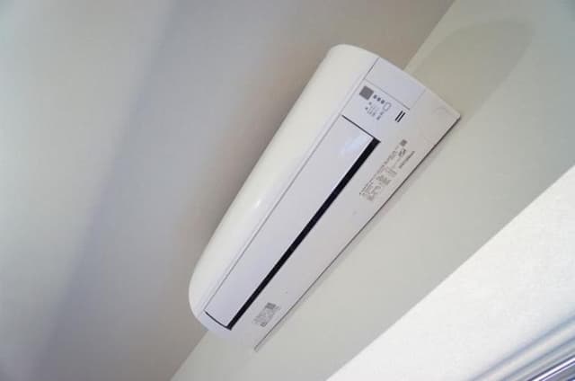 Room image 15