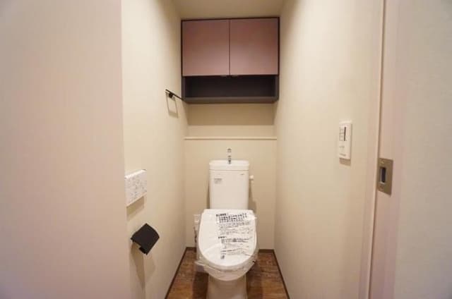 Room image 8