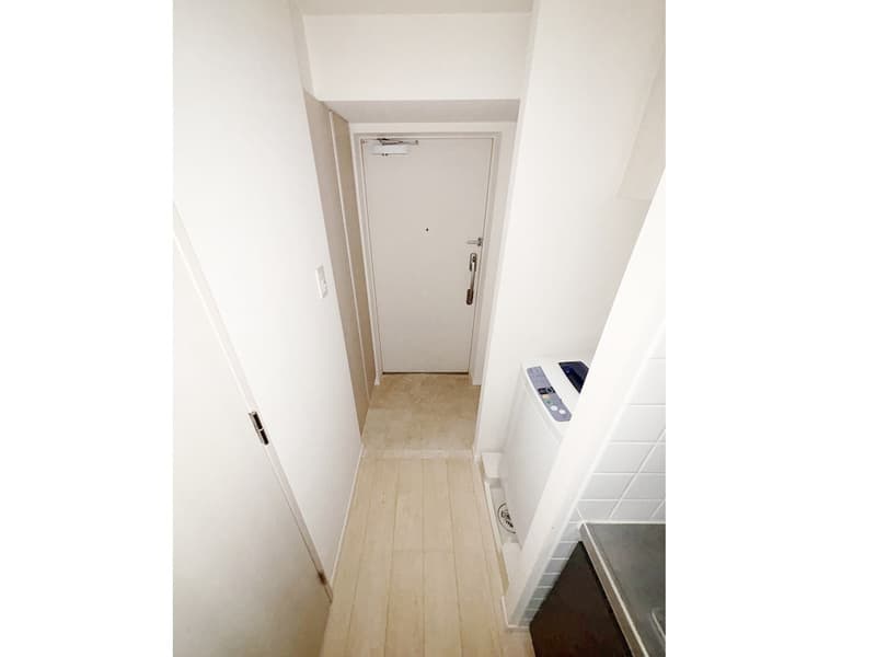 Room image 12