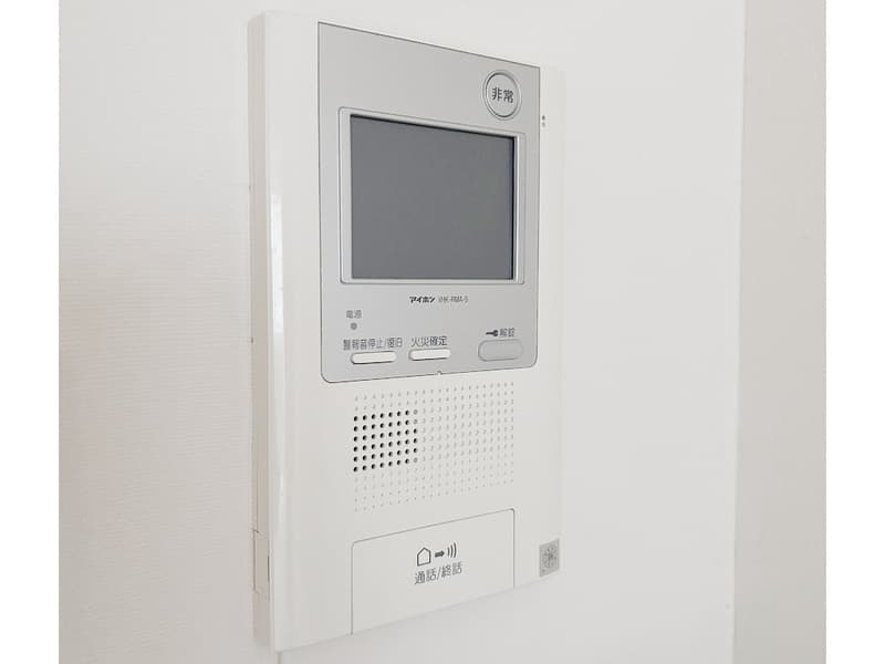 Room image 16