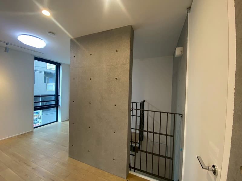 Room image 11