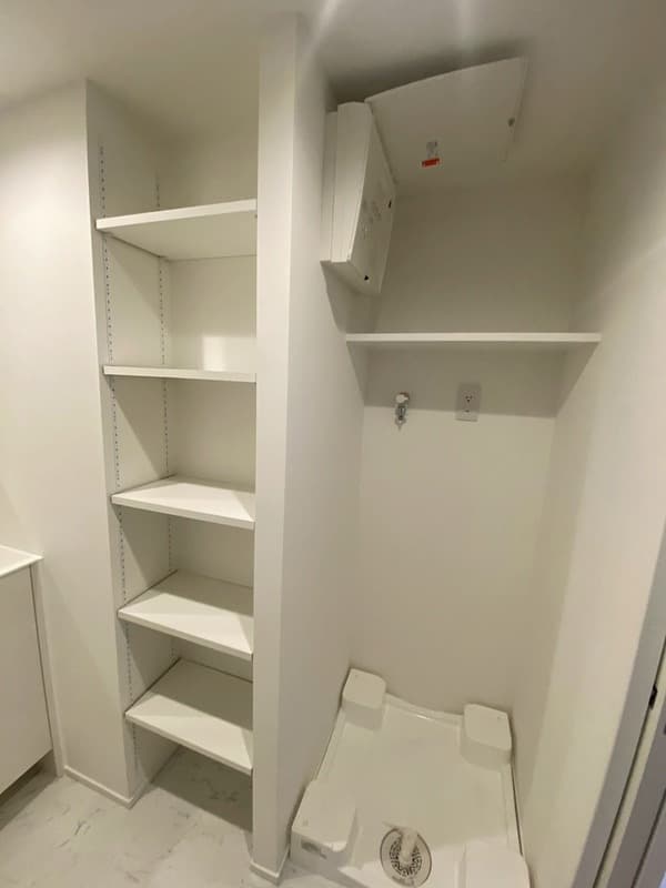 Room image 12
