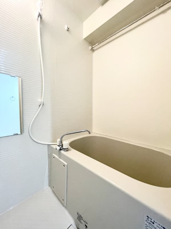 Room image 9