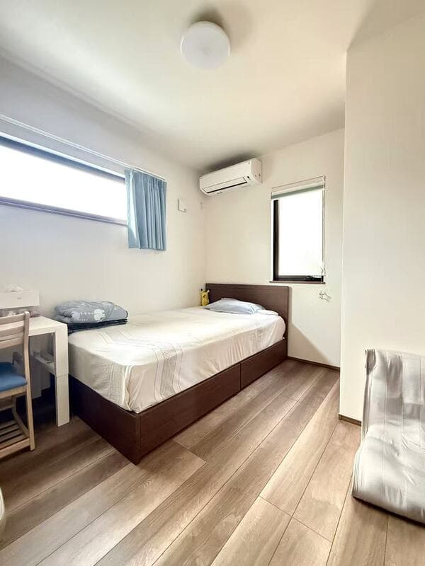 Room image 12