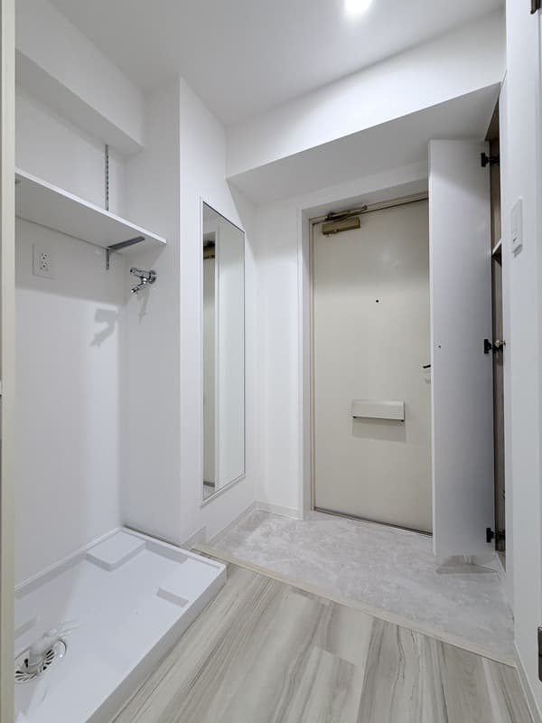 Room image 9