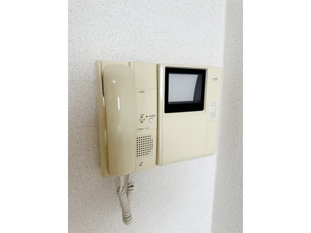 Room image 16