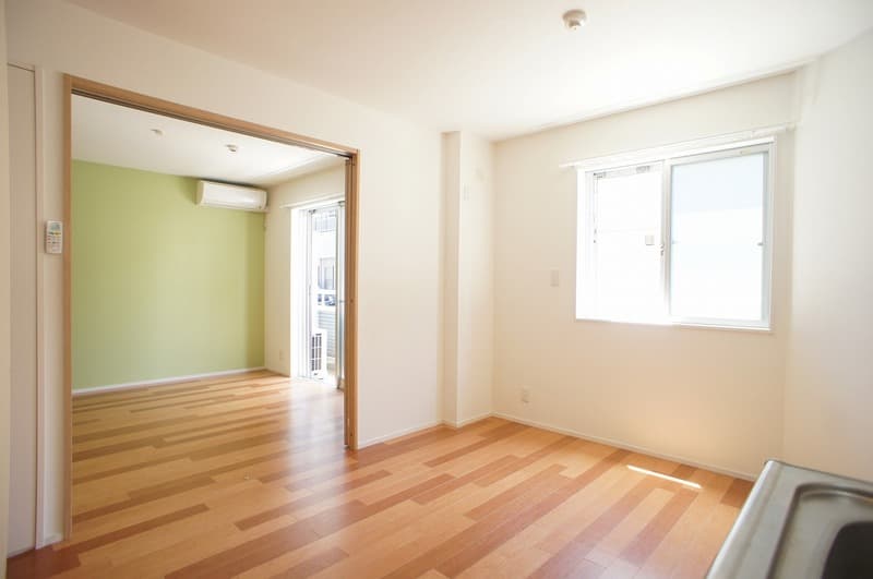 Room image 10