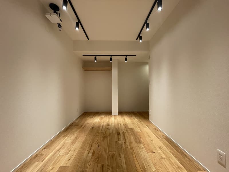 Room image 9