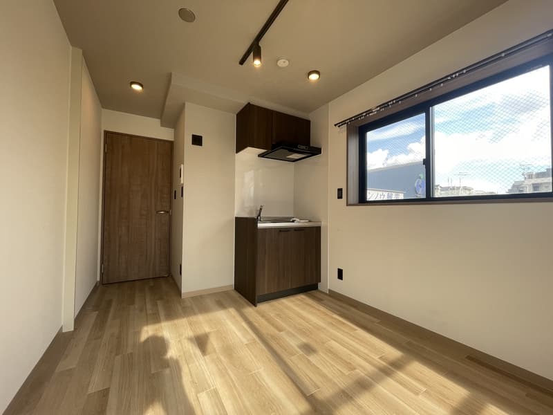 Room image 9