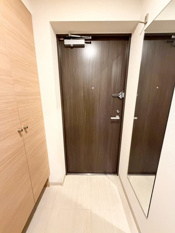 Room image 11