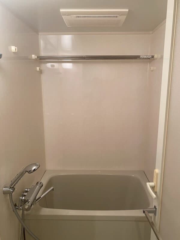 Room image 13