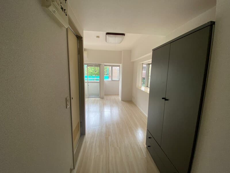 Room image 9