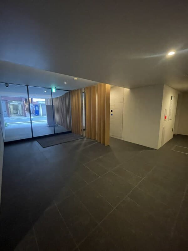 Room image 12