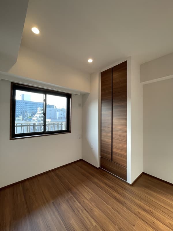 Room image 9