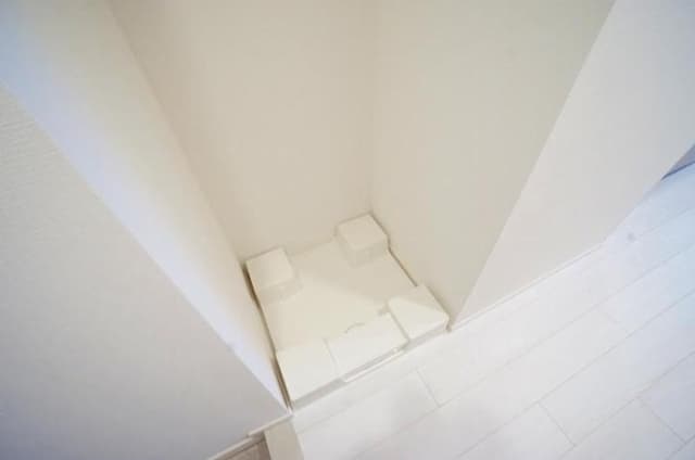 Room image 15