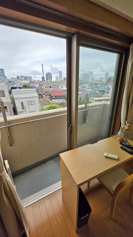 Room image 12