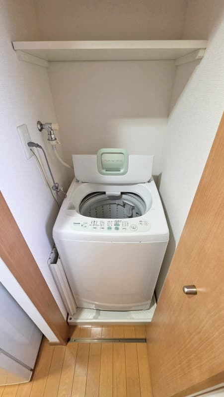 Room image 8