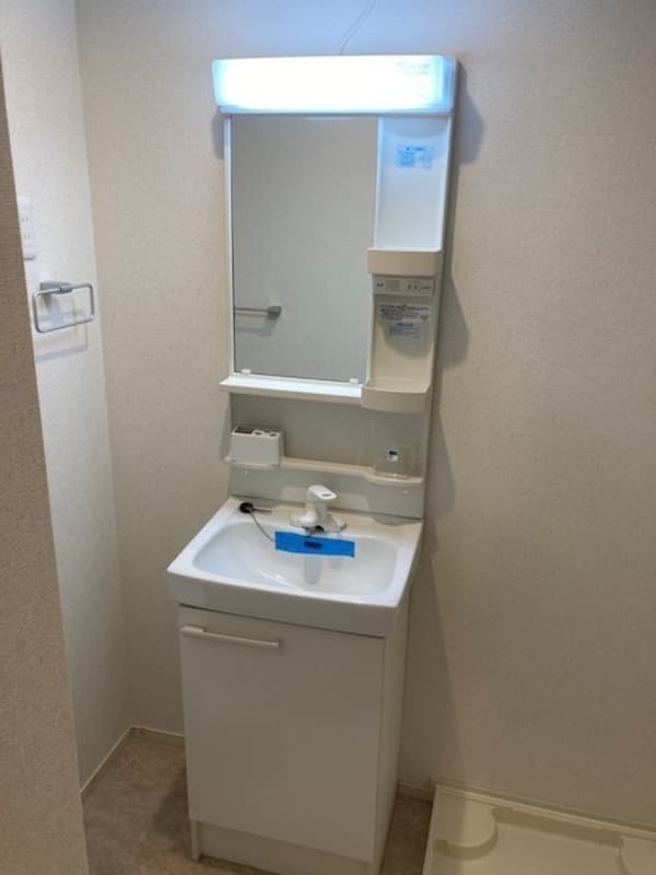 Room image 15