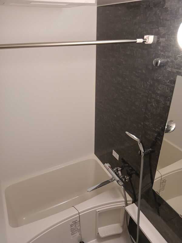 Room image 16