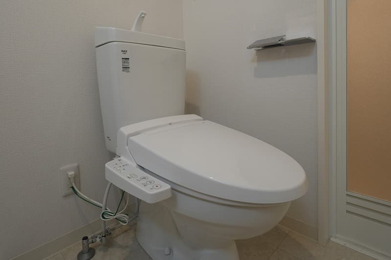 Room image 8