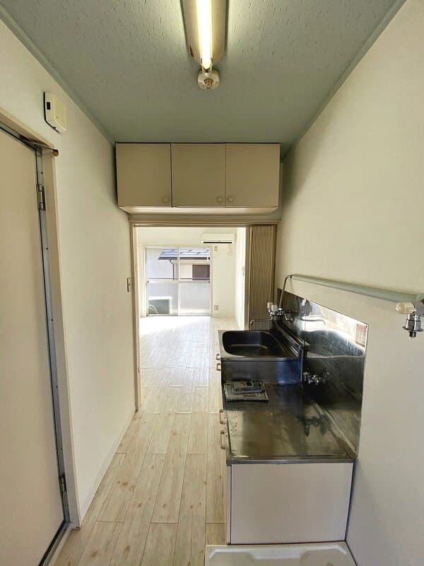Room image 9