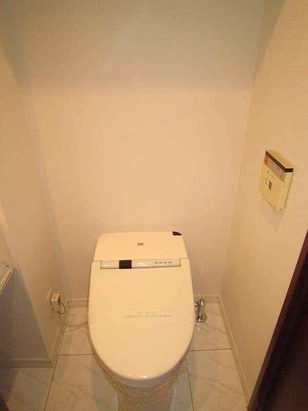 Room image 12
