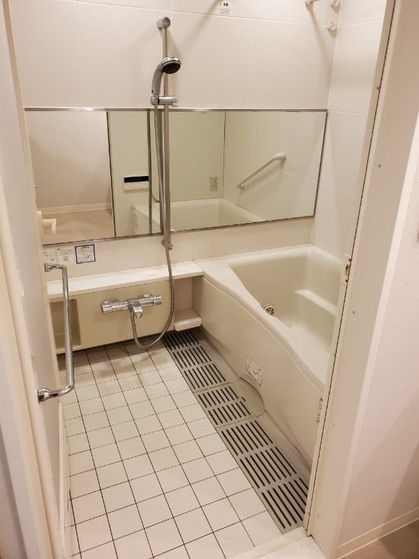 Room image 15