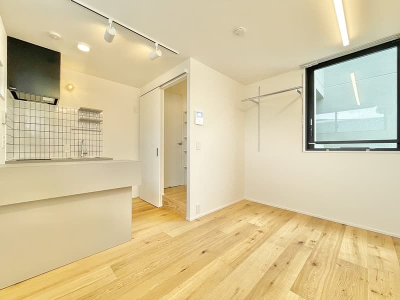 Room image 8