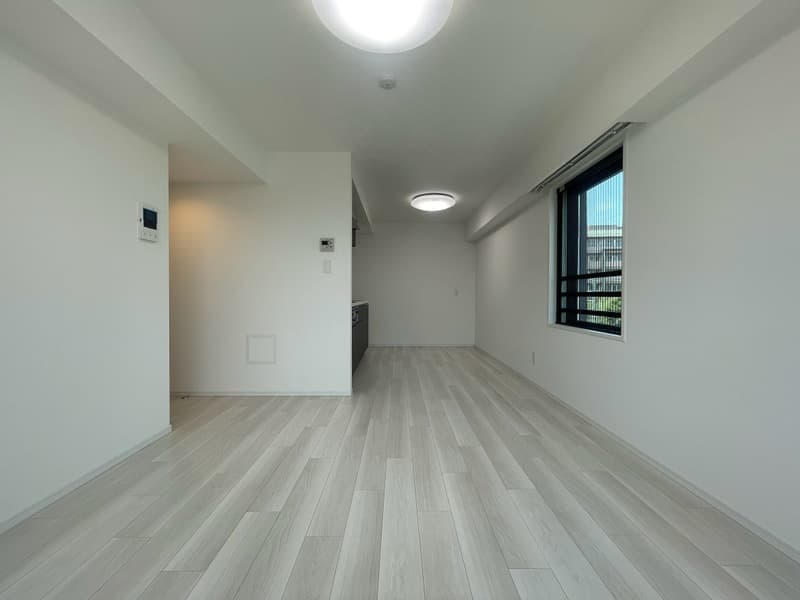 Room image 13