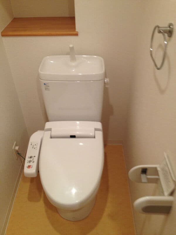 Room image 8