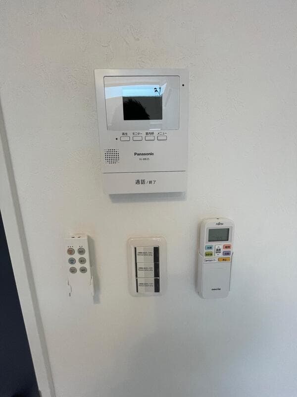 Room image 16