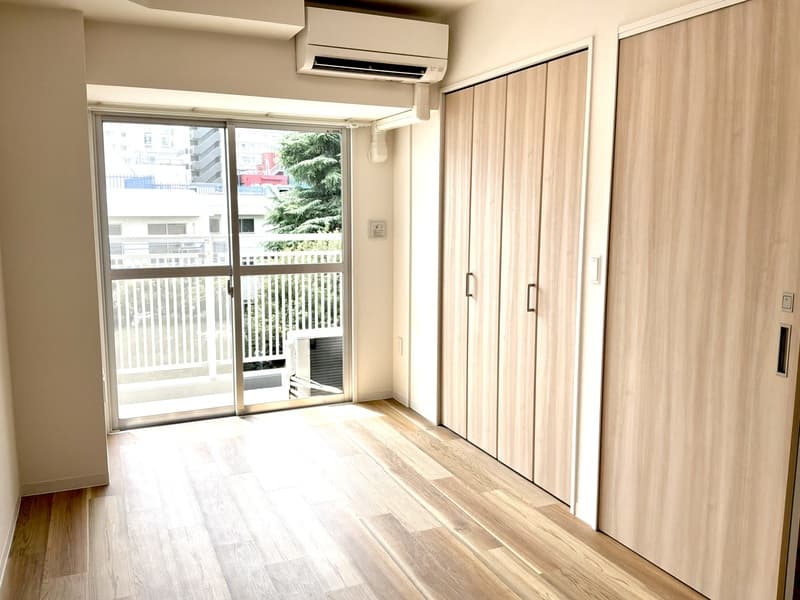 Room image 9