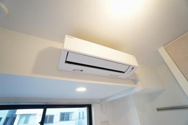 Room image 13