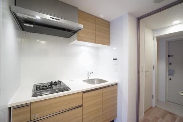 Room image 8