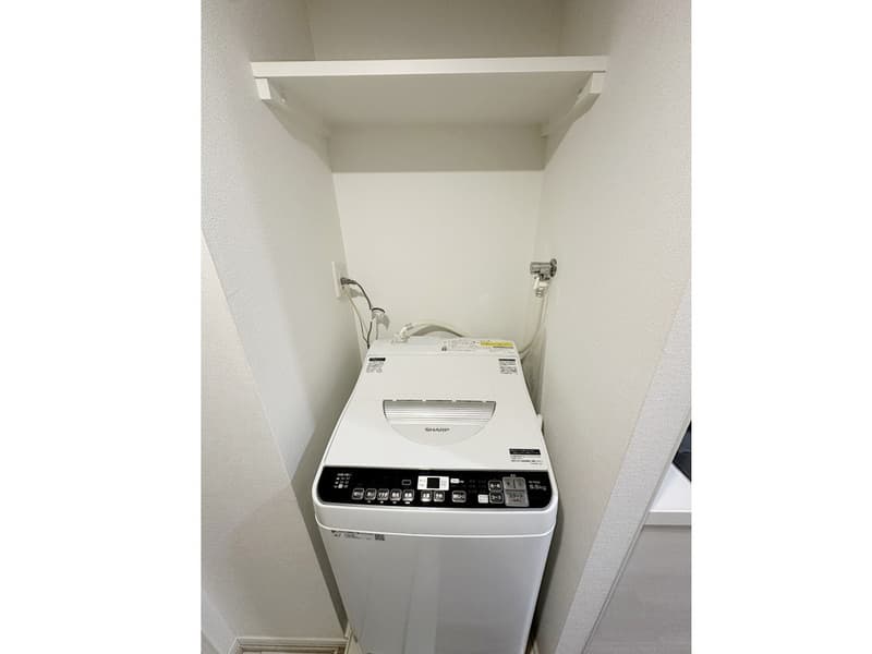 Room image 11