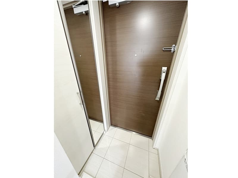 Room image 12