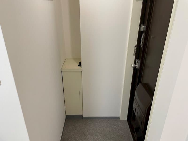Room image 8