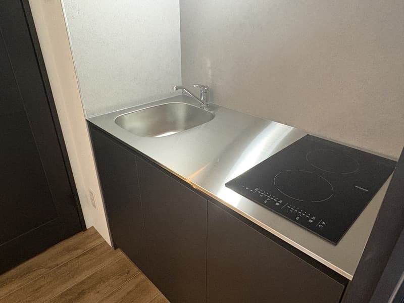 Room image 8