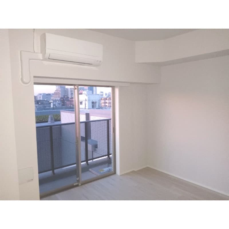 Room image 9