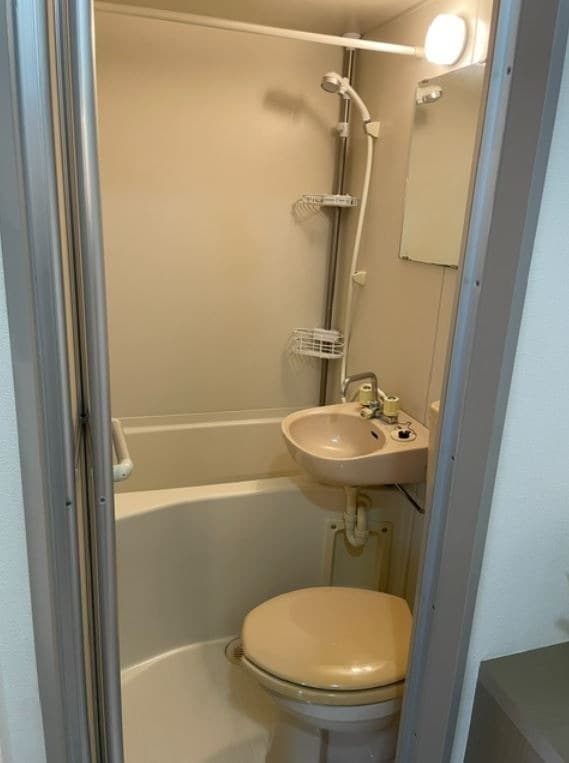 Room image 10