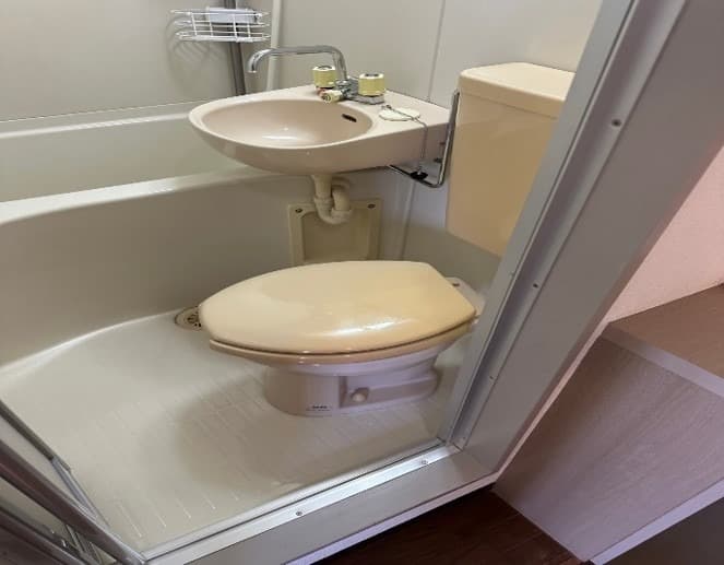 Room image 11
