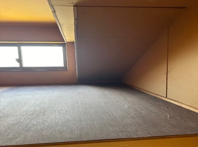Room image 16