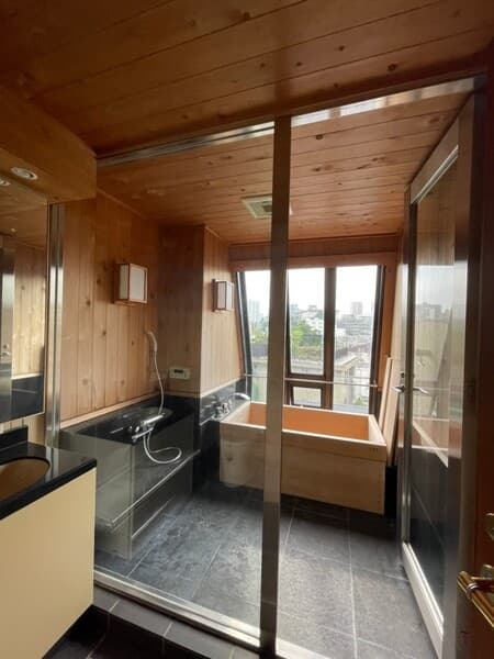Room image 8