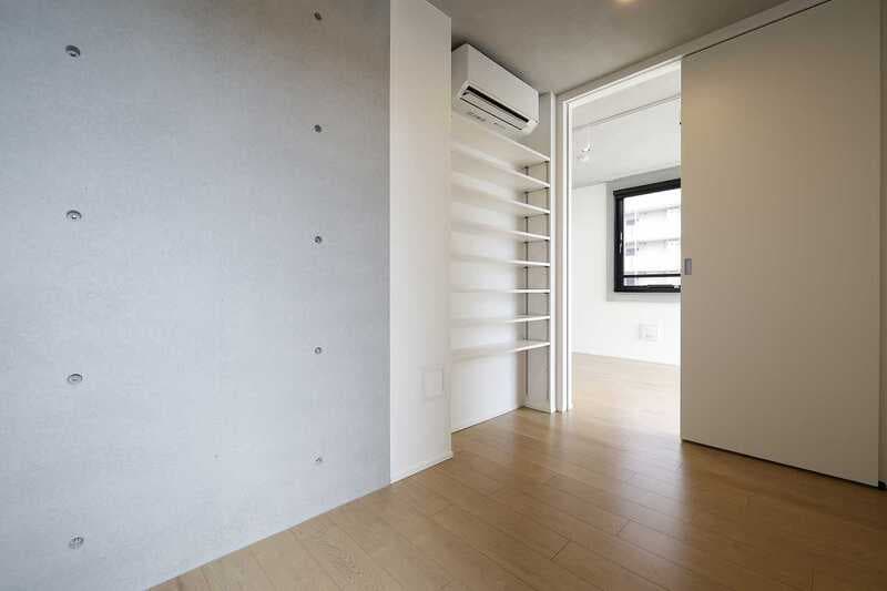 Room image 15
