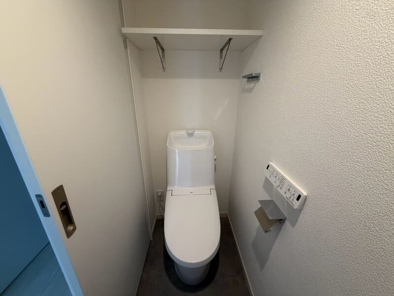 Room image 12