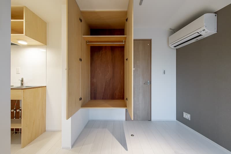 Room image 8