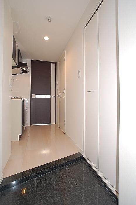 Room image 9