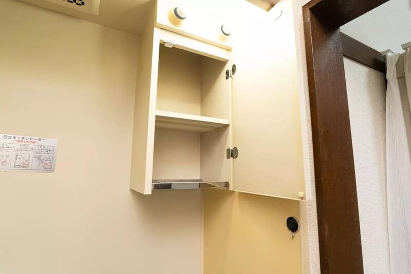 Room image 15