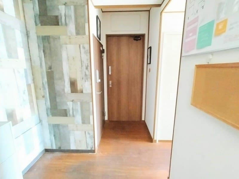 Room image 11