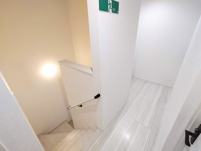 Room image 9